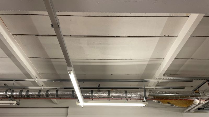 9 of 10 - RAAC Deflection